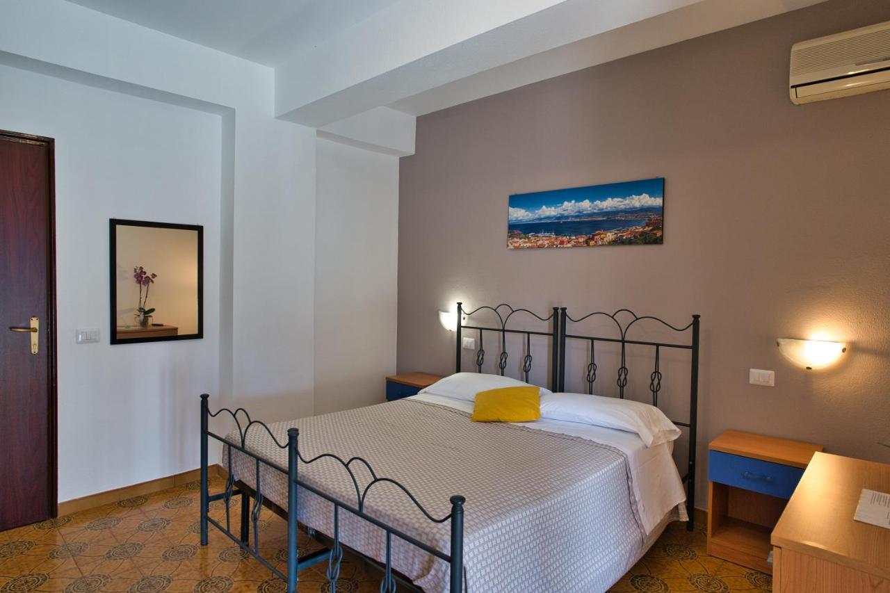 La Ruota Hotel Oliveri Zewnętrze zdjęcie